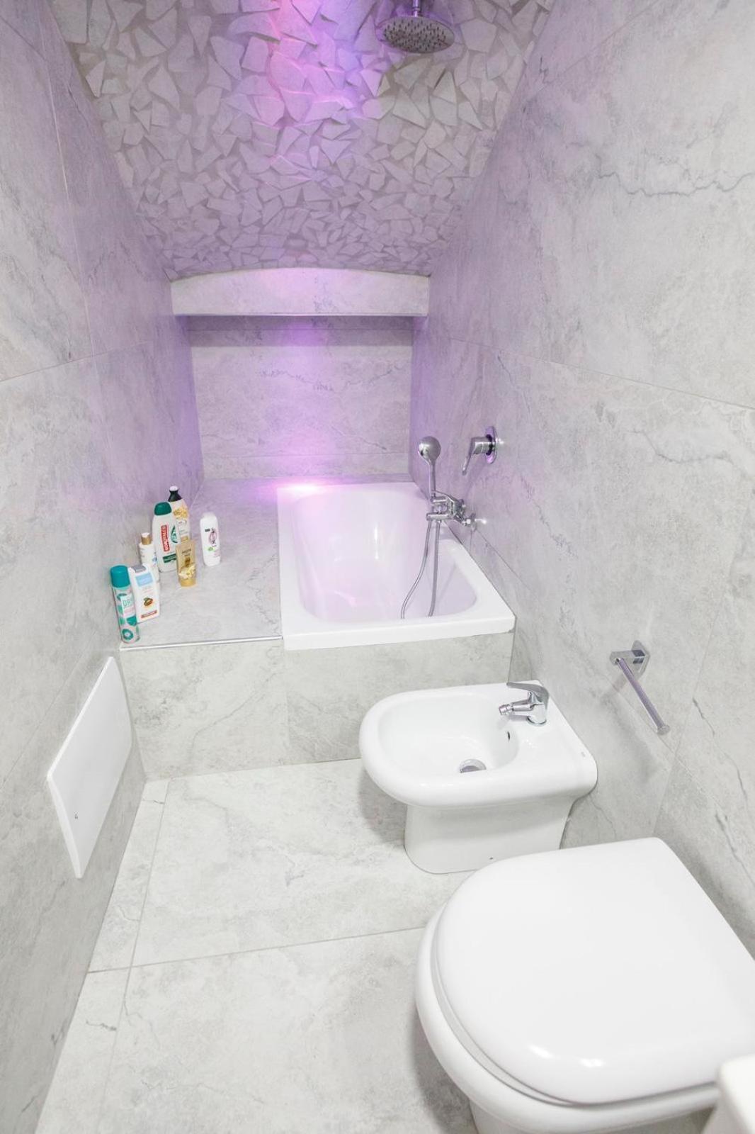 B&B Le Stanze Di Aurora Naples Extérieur photo