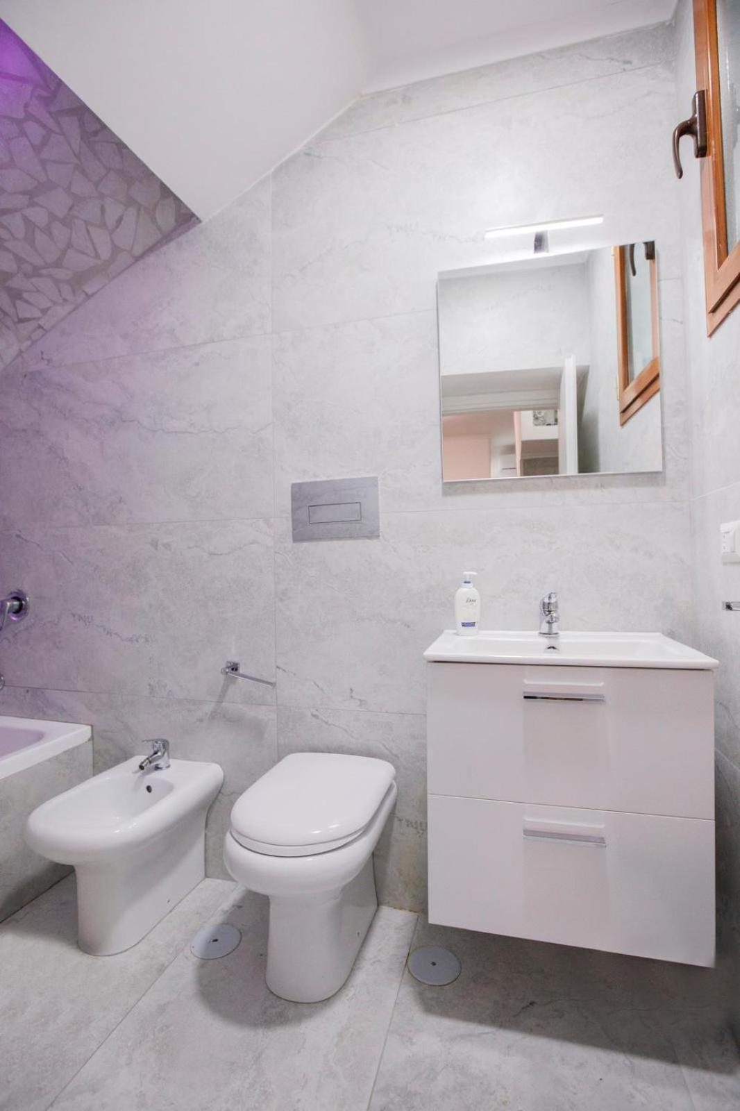 B&B Le Stanze Di Aurora Naples Extérieur photo